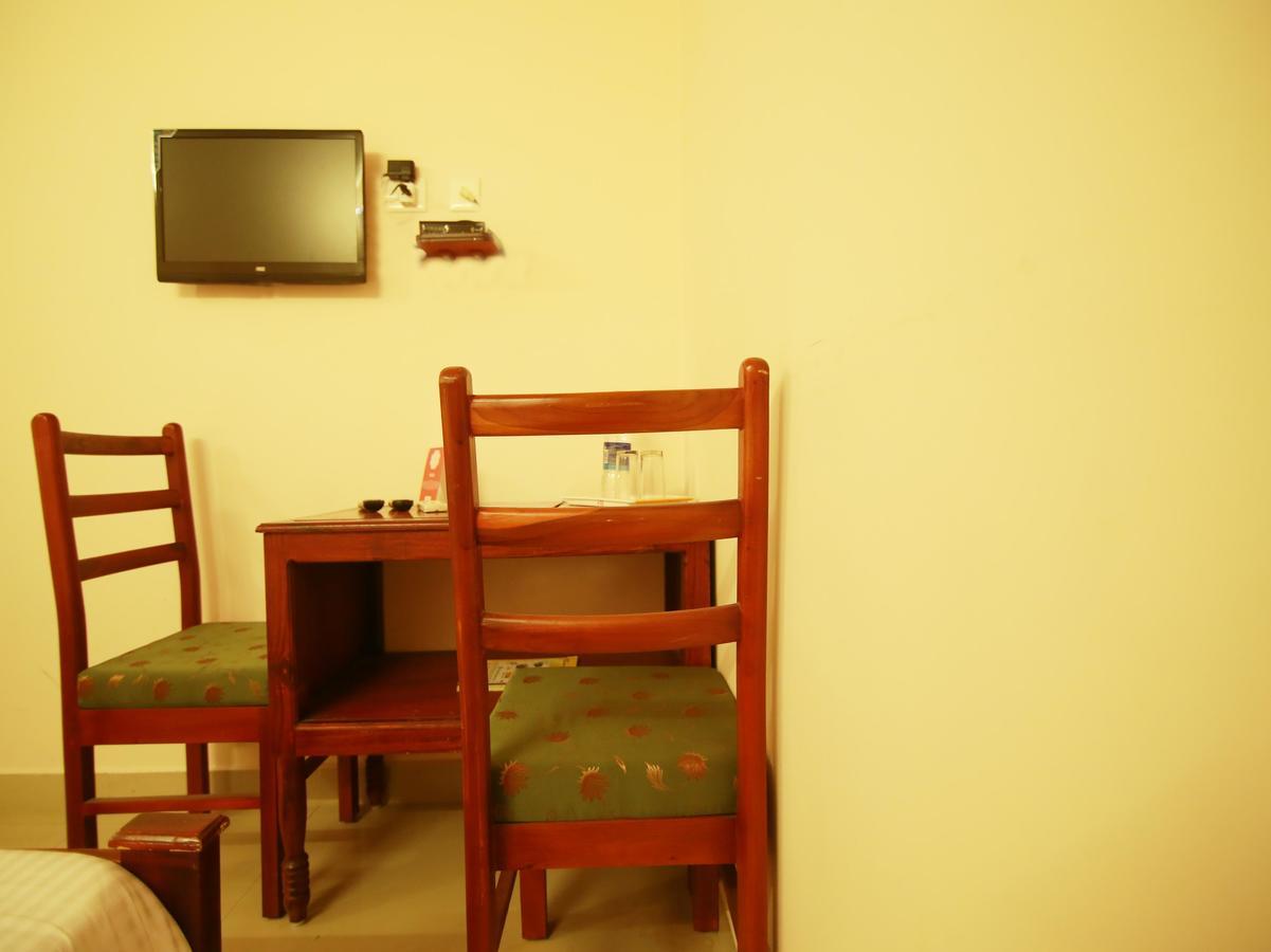 Oyo 4824 Hotel Star Kochi المظهر الخارجي الصورة