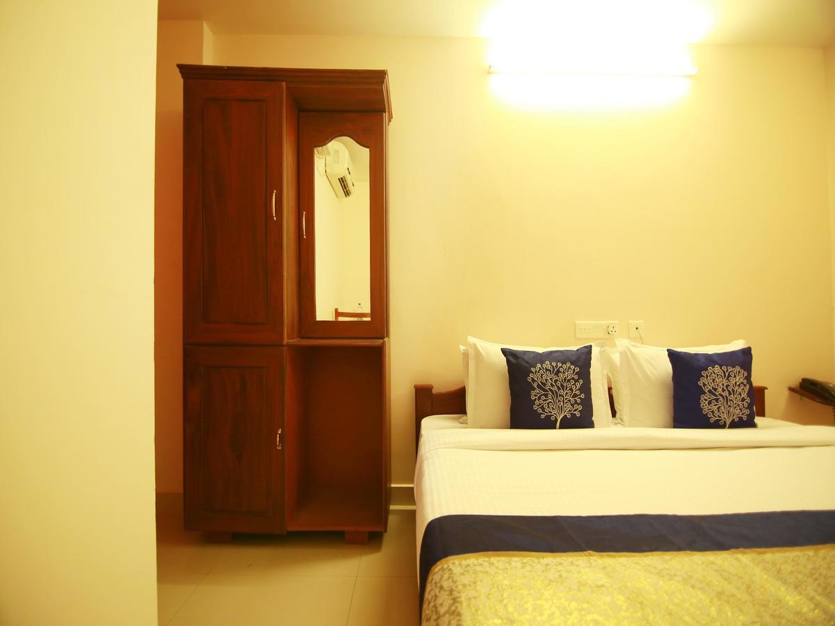 Oyo 4824 Hotel Star Kochi المظهر الخارجي الصورة